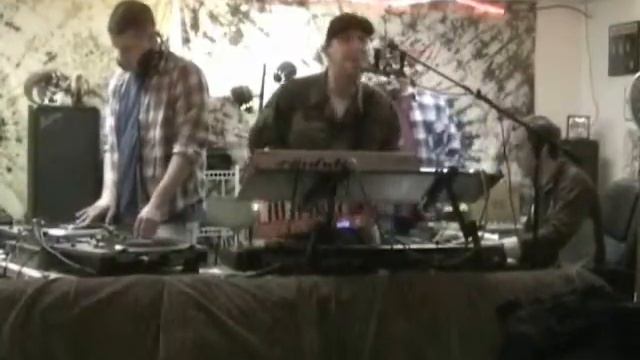 Sugar Van Buren Covering So what you Want by Beastie Boys смотреть онлайн