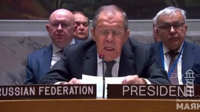 паспорта с визами не выдали