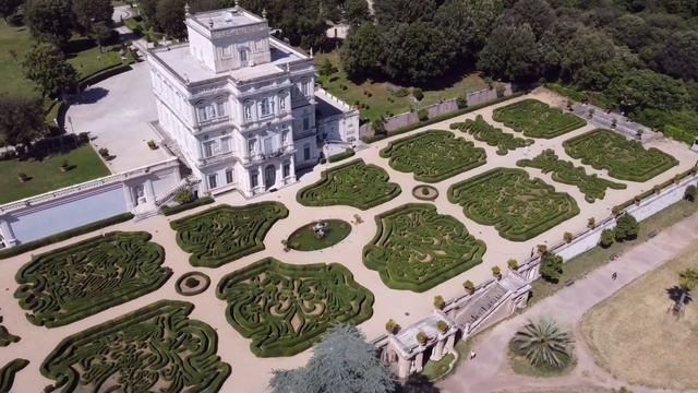 Mavic Mini Vola su Villa Pamphili a Roma смотреть онлайн