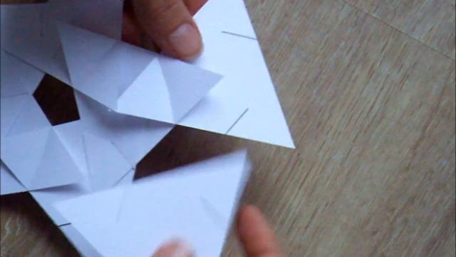 Sliceform - Papercraft - Triangles (George Hart) - Tutorial - Dutchpapergirl