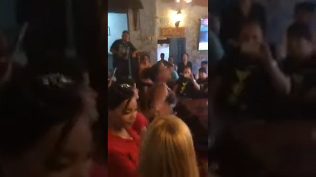 Байландо в Ла Бодегита