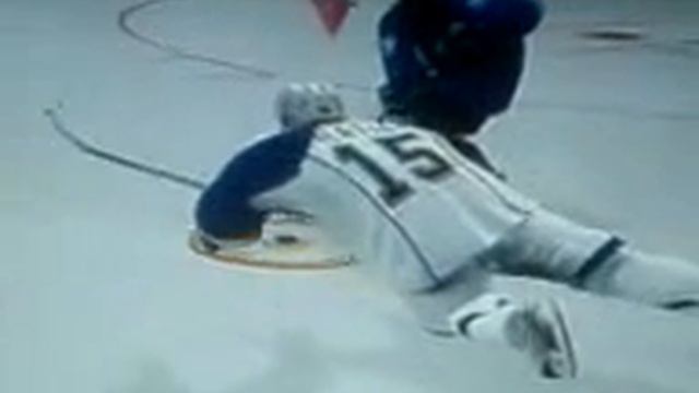 NHL 11 - Acting a tripp смотреть онлайн