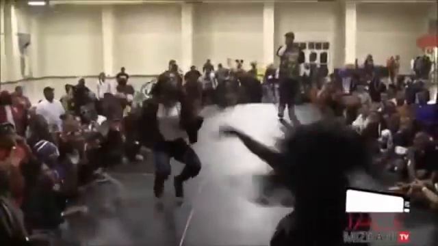 Chloe Milan Vs Makayla Lanvin смотреть онлайн