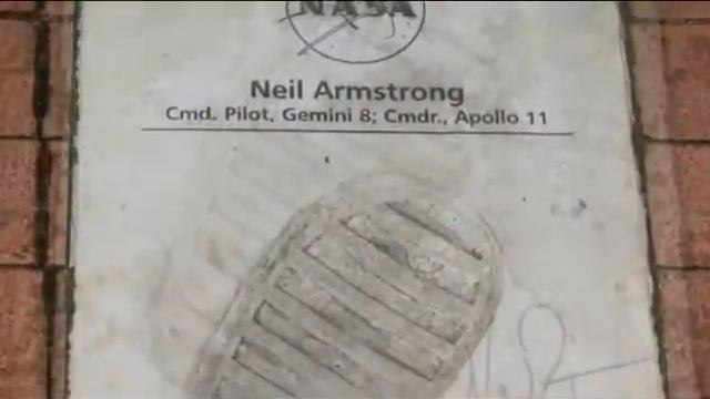 In Memory of Neil Alden Armstrong - English version смотреть онлайн