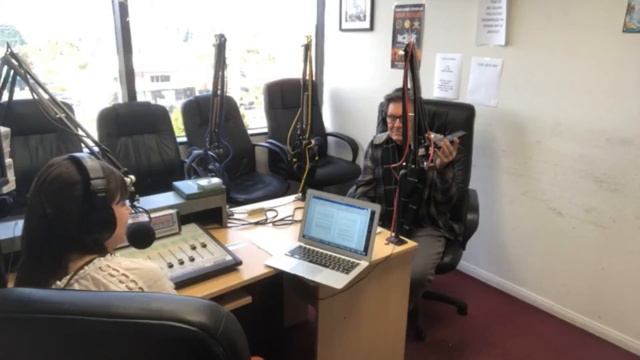 Pink Floyd's Scott Page and Jane's Addiction's Stephen Perkins Interview with Emo on 101.5 KOCI. смотреть онлайн