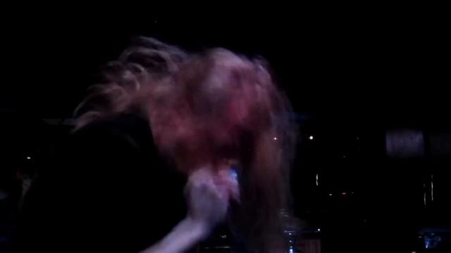 Madd Hatter performing at Geared Up Rock Bar and Grill смотреть онлайн