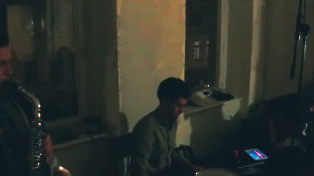 Benedict Anderson [the band] - Leipzig Impro part 1 смотреть онлайн