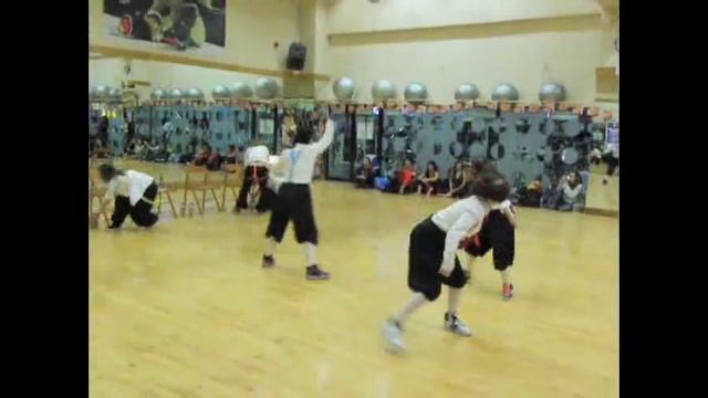 Sue Vassallo: Hip Hop - Outta Your Mind смотреть онлайн