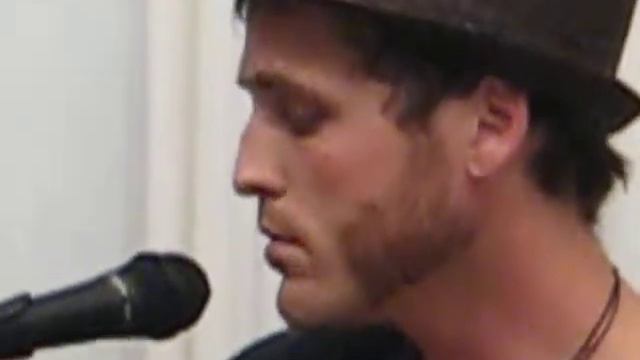 Christopher Plowman sings LOVE TO YOU смотреть онлайн