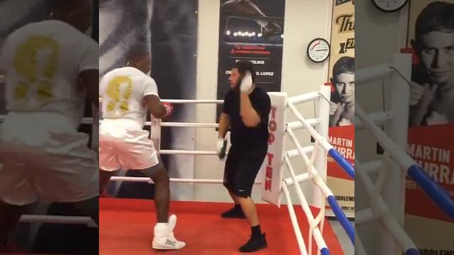 Luis Ortiz Fight Week Mitt Work Prepaing For Malik Scott!! смотреть онлайн