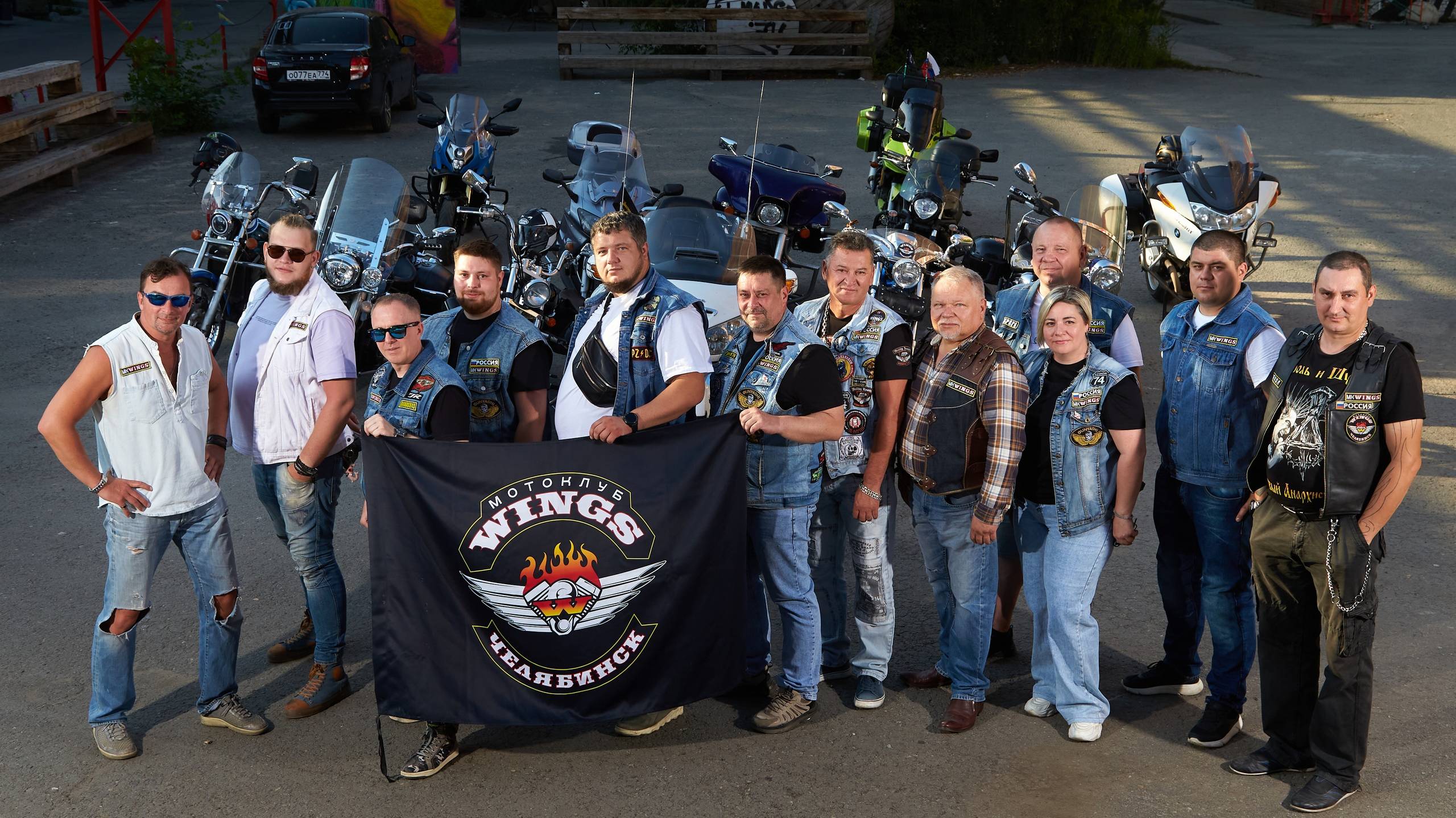 Бэкстейдж с фотосессии Мотоклуба WINGS