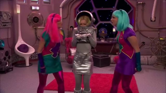 Liv & Maddie - 4x02 - Linda & Heather-A-Rooney: Linda & Heather (Linda: It’s over) смотреть онлайн