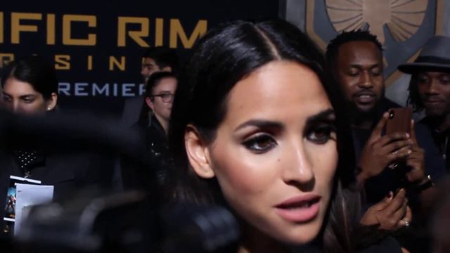 Adria Arjona: say .....she's beautiful смотреть онлайн