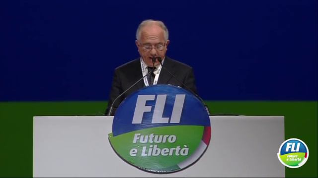 Carmine Patarino - Futuro e Libertà, Milano 12/02/11 смотреть онлайн