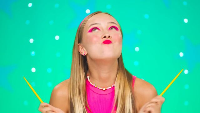 100 Слоев Еды Челлендж | Смешные Челленджи с Едой от BaRaDa Challenge смотреть онлайн