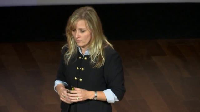 A New Kind of Woman is Following the Army: American Women in the Great War - Kara Dixon Vuic смотреть онлайн
