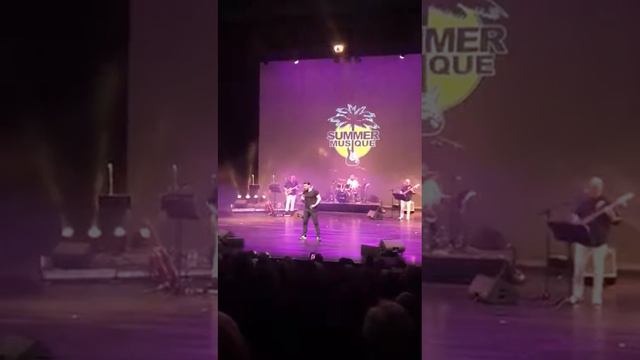 LAISSE MOI T'AIMER ( Mike brant ) by kris markowitz смотреть онлайн