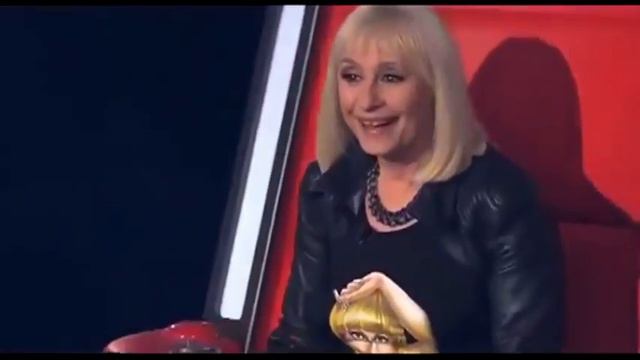 Singing Nun stuns judges with death metal on The Voice Italy. смотреть онлайн