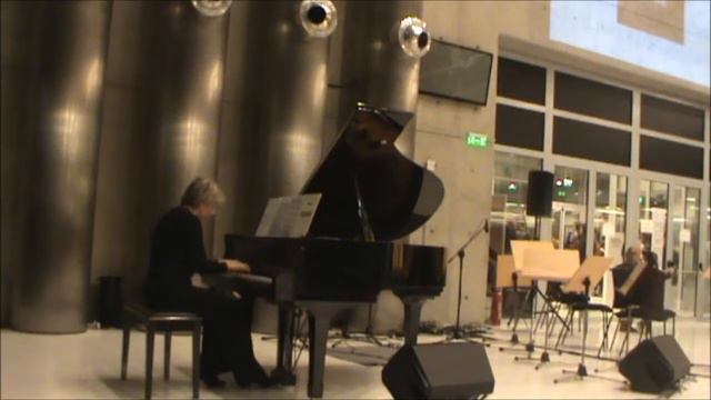 Xenia theodoridou plays Schumann's Kriegslied and Lera Auerbach's Nach dem Krieg смотреть онлайн