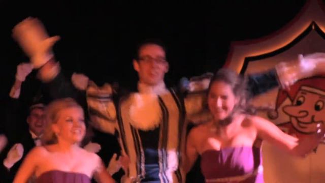 Opkomst Prins Robert van Leeuwen Pronkzitting 2013 Reedeurp смотреть онлайн