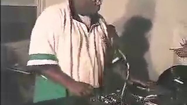 DJ CHUBBY CHUB DJ COMPETITION - UMASS AMHERST circa 1998 смотреть онлайн