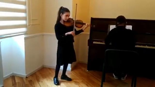 Фарах Алибейли (29.09.2009-11 лет) - I категория. "Народні джерела". Асаф Зейналлы "Страна моя" смотреть онлайн