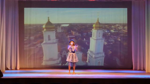 Ющенко Анастасия,  12 лет,  Птица певчая