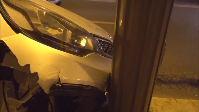20171230 20:24  A Car Meets A Light Pole At Agron Street Jerusalem 1:31
