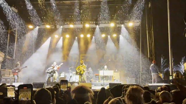 Ryan Bingham Opening song during a snow blizzard смотреть онлайн