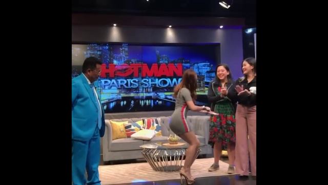 Anunya PUPUT CAROLINA Nempel, Bang Hotman; Kalau kayak gini bikin betah смотреть онлайн