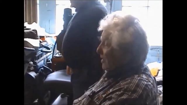 Dubbelgesprek met de heer Th Veenings смотреть онлайн