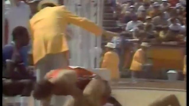 Olympics - 1984 - L A Games - Track & Field - Mens Javelin Throw - USA Duncan Atwood - 3rd Throw смотреть онлайн