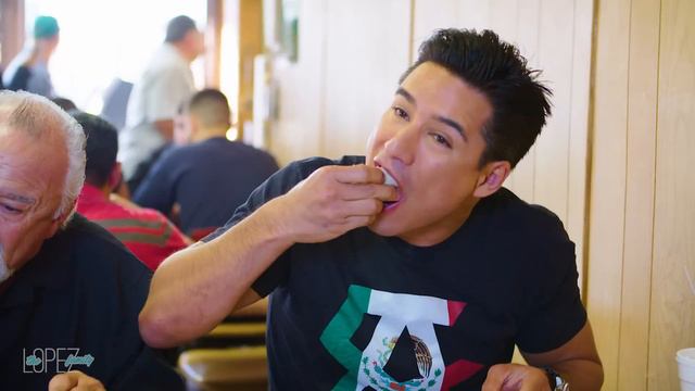 Mario Lopez And His Dad Eat Tacos!