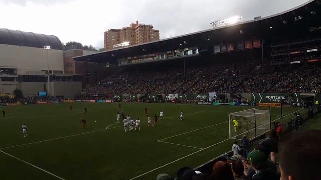 Nagbe's freekick смотреть онлайн