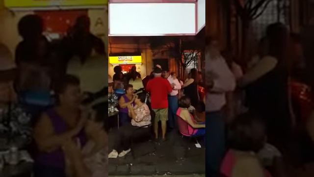Luis Silva Rolon(Andy)con Andrés Jiménez (El Jibaro)en El Sabroso En La Placita De Santurce