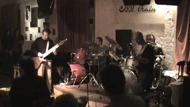 TU (Gunn / Mastelotto) & Sonus Akrobata - Moscow, Russia, 2004-04-19 (Aftershow) смотреть онлайн