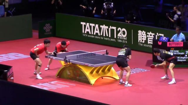 MA LONG & WANG CHUQIN - LIANG JINGKUN & LIN GAOYUAN - матч с комментариями