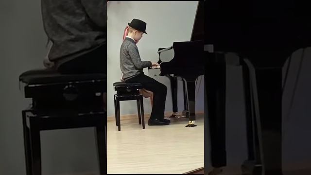 Г. Манчини, переложение Л. Жульевой 