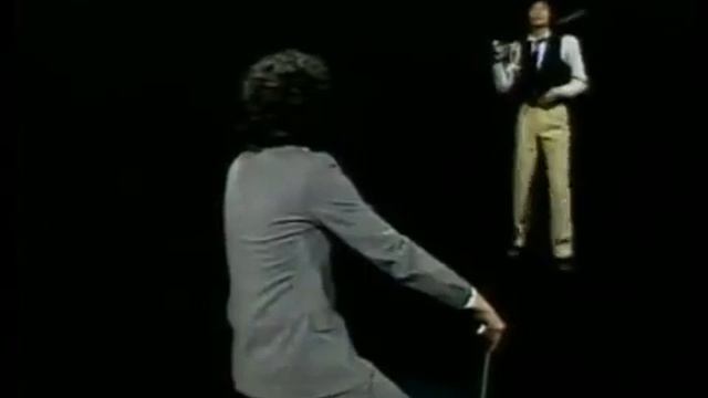 Patrick Hernandez - Born to Be Alive - Official Video смотреть онлайн