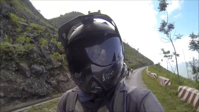 Vietnam Motorbike Tour: Hanoi - Sapa - Ha Giang - Ban Gioc Waterfalls | OffroadVietnam.Com смотреть онлайн