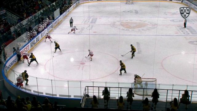 Ниеми использует шикарную слепую передачу Йормакки с разворота смотреть онлайн