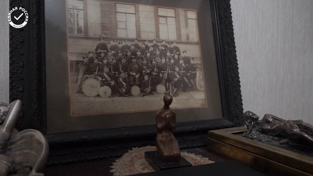 Депутат Госдумы Анатолий Выборный навестил москвичку, пережившую блокаду Ленинграда смотреть онлайн