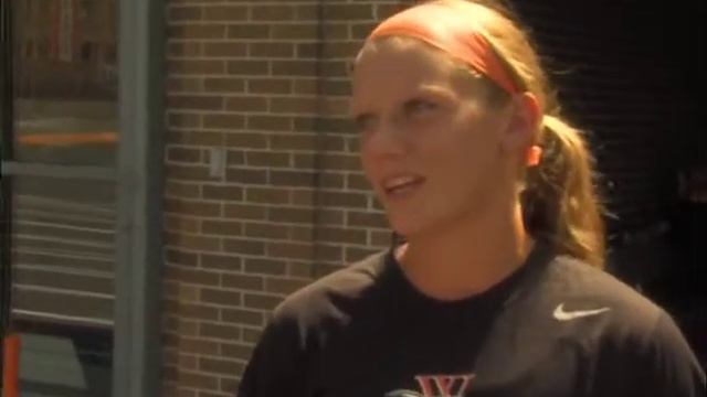 Wartburg D Lauren Bauer at 2013 Fall Sports Day смотреть онлайн