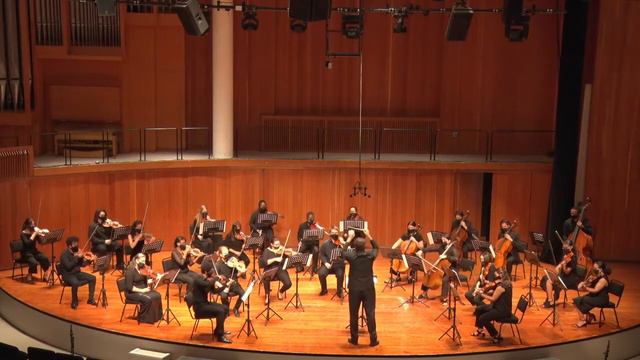 UCT String Ensemble Reflections of a Moment смотреть онлайн