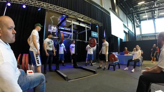 Lauantai Jalkakyykky 2 Ryhmä. WPC Voimanosto SM-kilpailut 18-19.5-2019.