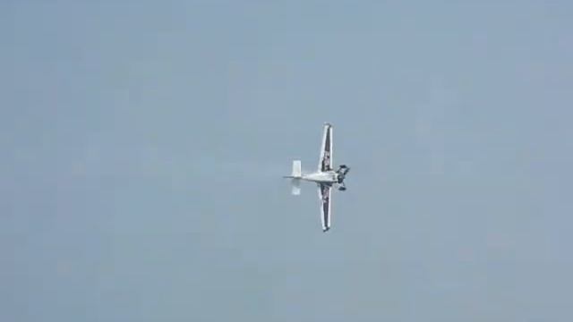 Mike Mangold Barcelona RedBull Air Race 2009 780bps