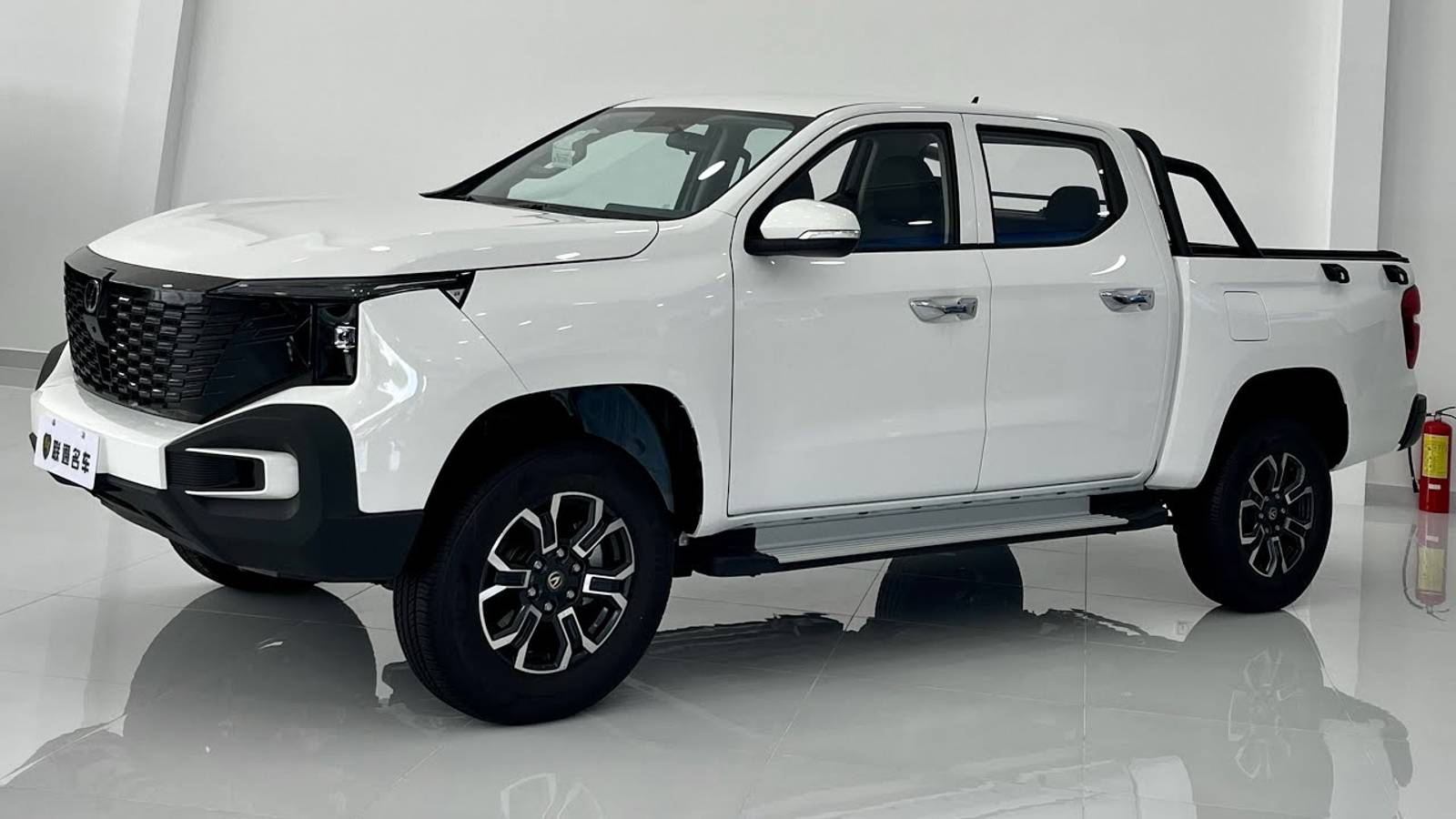 Новинка 2025 года! Changan Hunter DM-i — роскошное приключение на пикапе смотреть онлайн