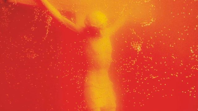 A Studio Visit with Andres Serrano | Christie's Inc смотреть онлайн