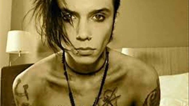 Andy Biersack Photo смотреть онлайн