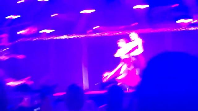 Derek Hough Live!